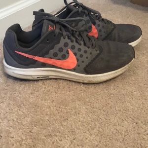 Nike Shoes - Nike Running shoes gently worn Nike Shoes - Nike Running shoes gently worn
